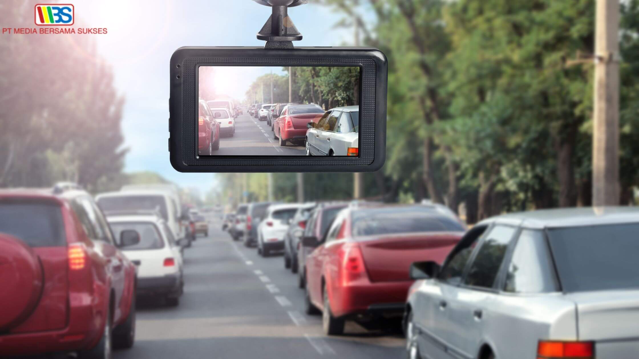 Manajemen Transportasi dengan Dashboard Camera atau Dashcam 