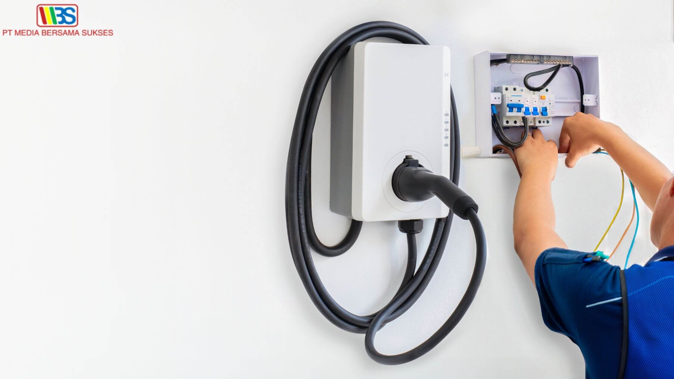 charger mobil listrik